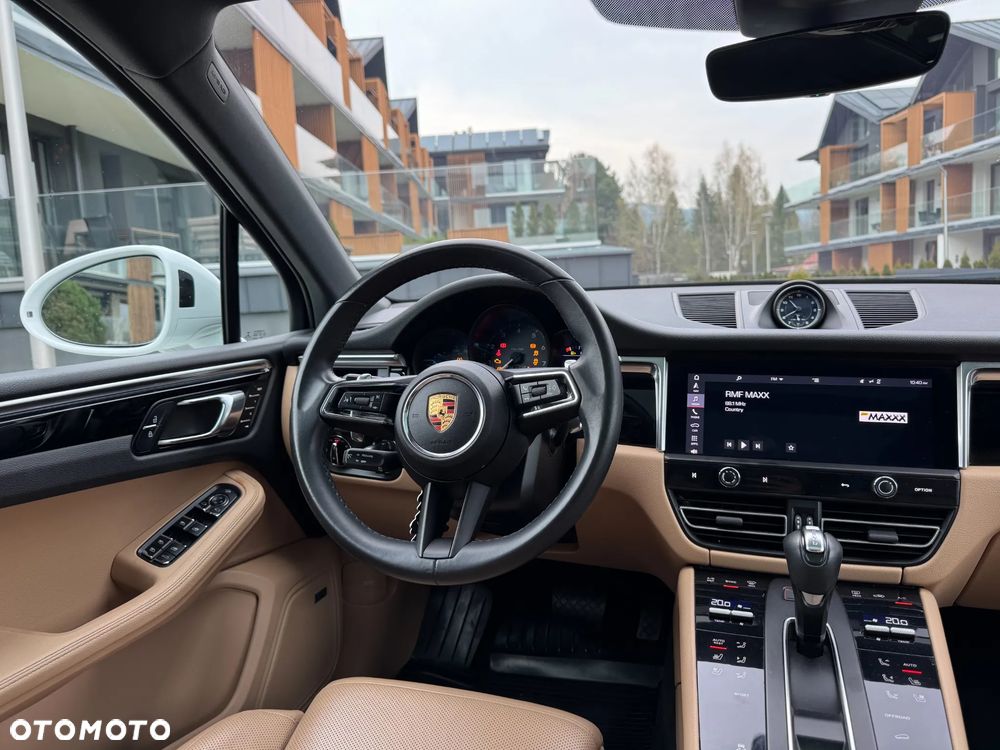 Porsche Macan Standard - 38