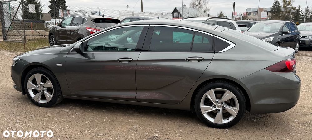 Opel Insignia - 36