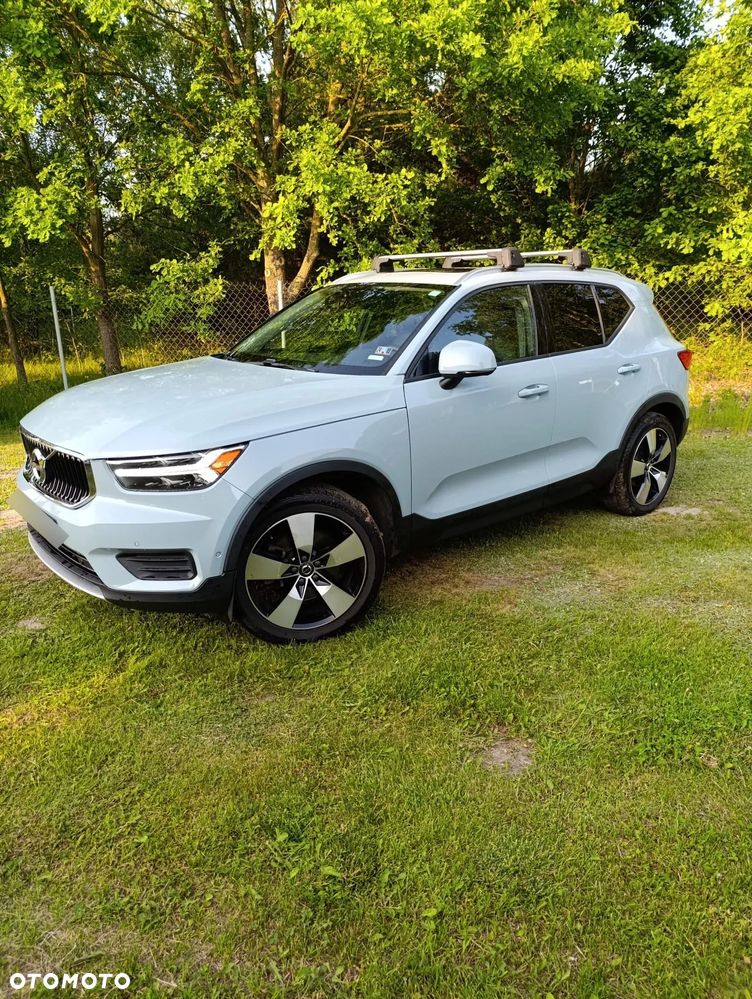 Volvo XC 40 T5 AWD Momentum - 1
