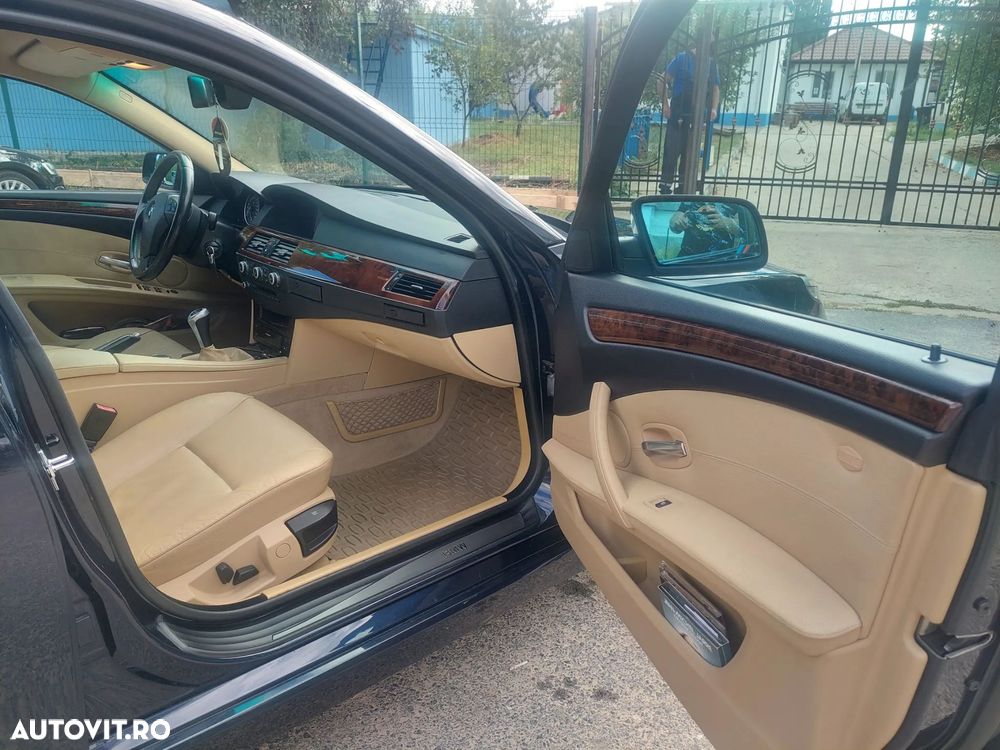 BMW Seria 5 530xd - 14