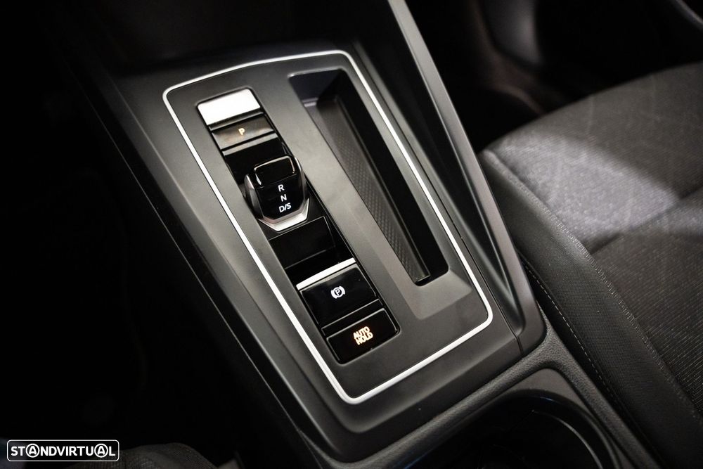VW Golf Variant 1.0 eTSI Life DSG - 24