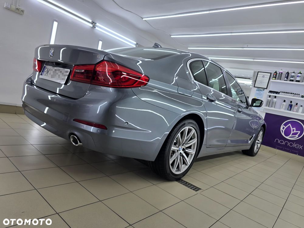 BMW Seria 5 520d xDrive MHEV - 29