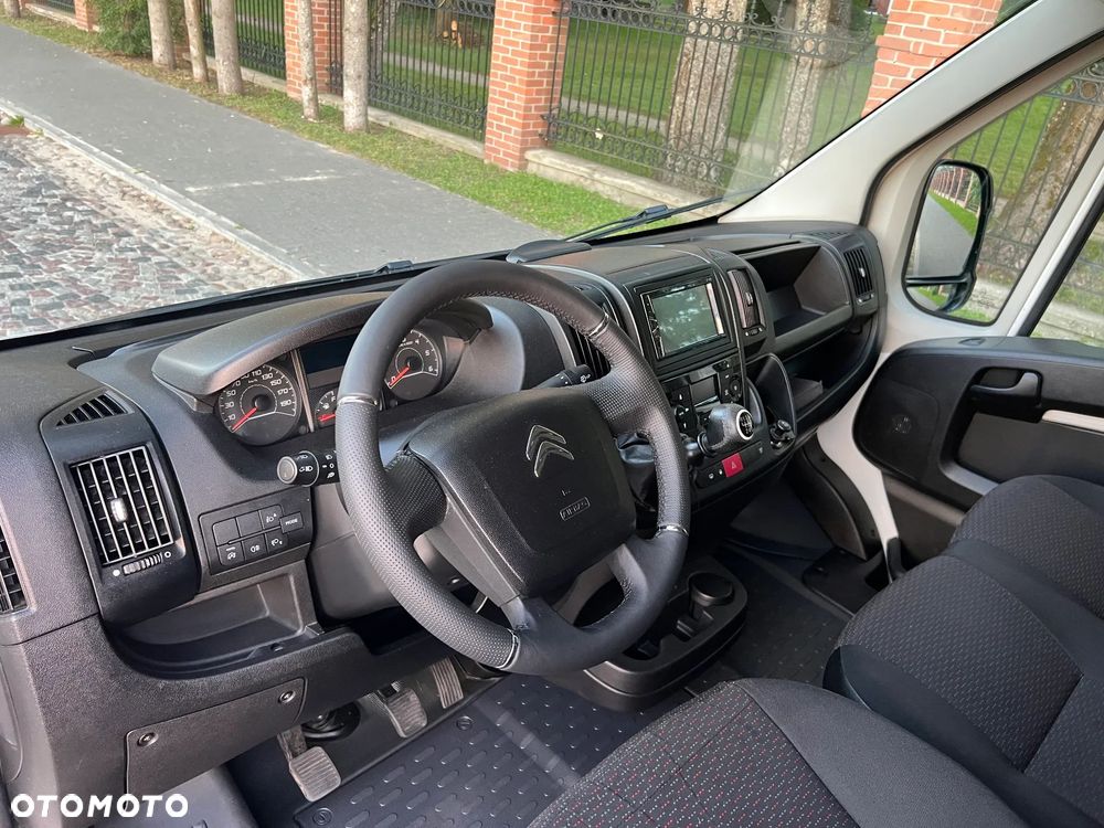 Citroën Jumper 35 2.2 BlueHDi - 18
