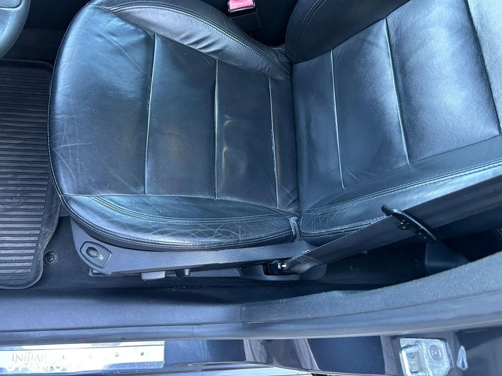 Renault Laguna 2.0 DCi Initiale - 28