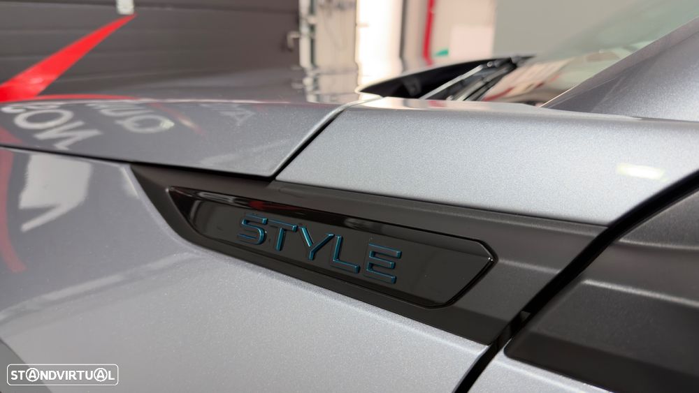 Peugeot 2008 Benzin 100 Style - 11