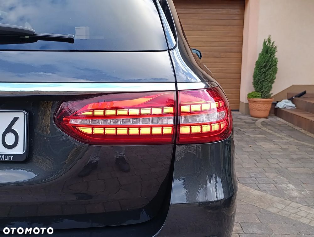Mercedes-Benz Klasa E 300 d 4Matic 9G-TRONIC AMG Line - 35