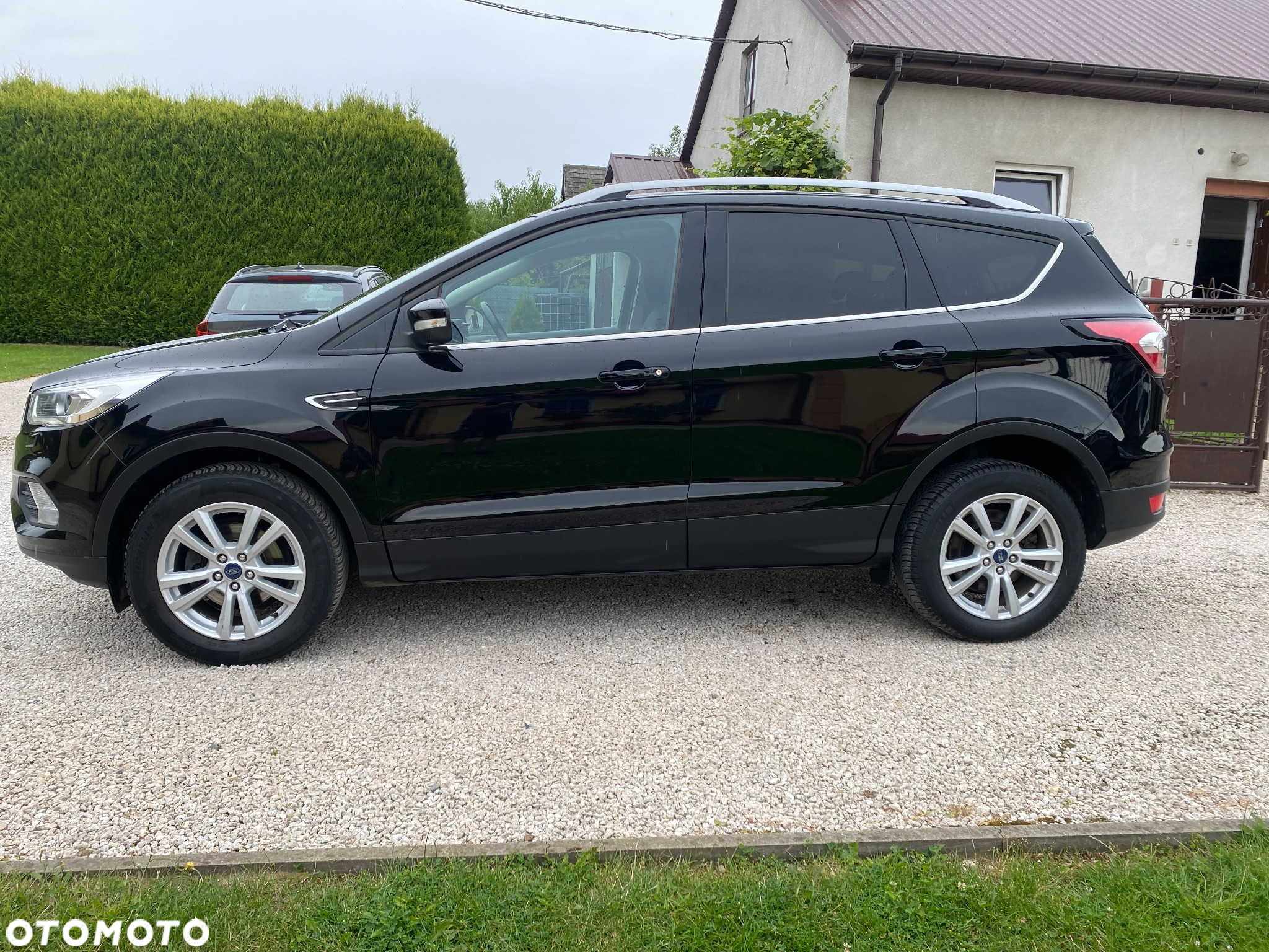 Ford Kuga 1.5 EcoBoost 2x4 Titanium - 30