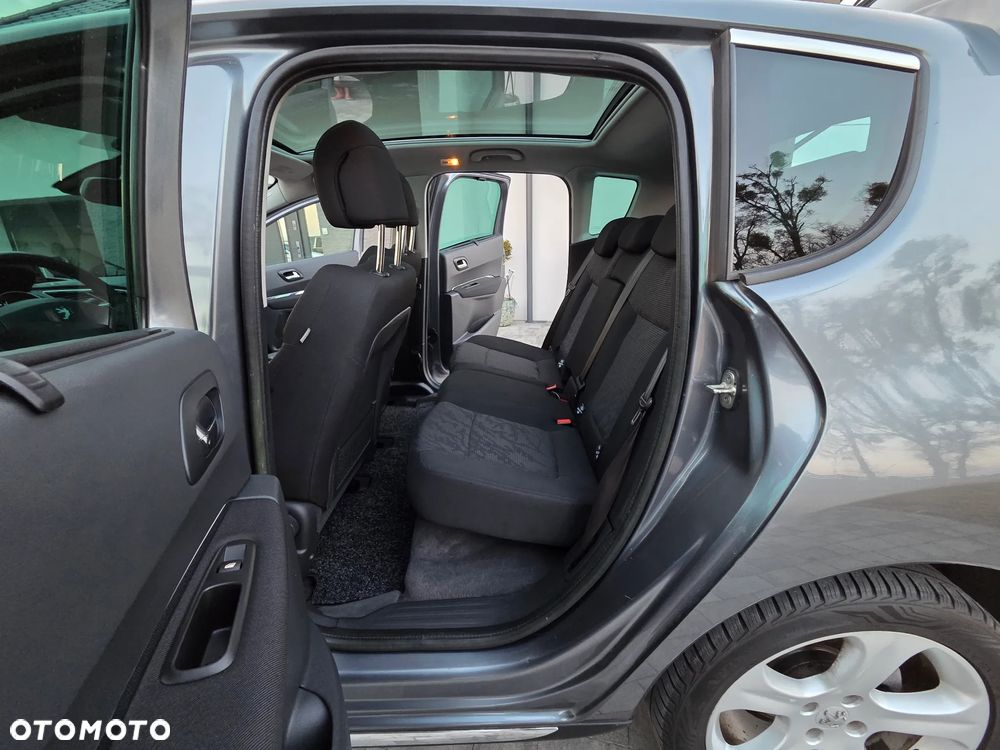 Peugeot 3008 HDi 160 Automatik Active - 16