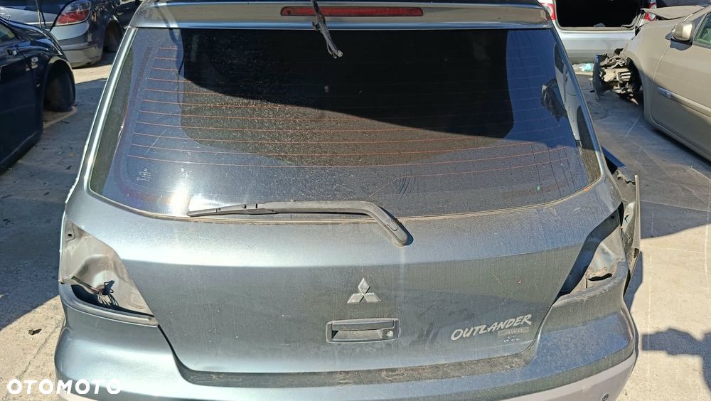 KLAPA TYŁ TYLNIA TYLNA MITSUBISHI OUTLANDER I