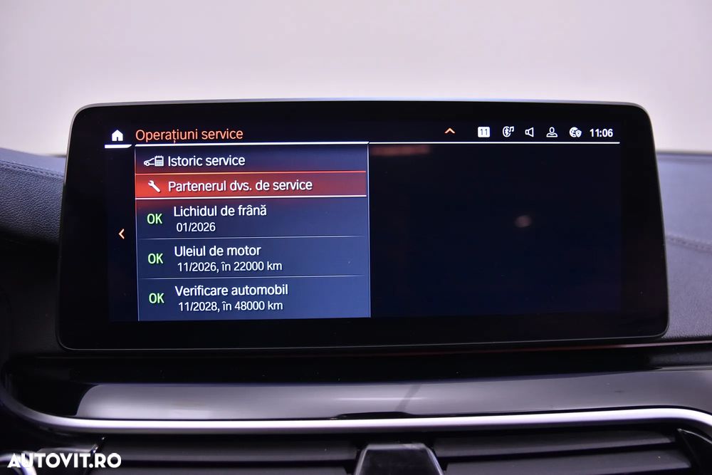 BMW Seria 5 520i AT - 23