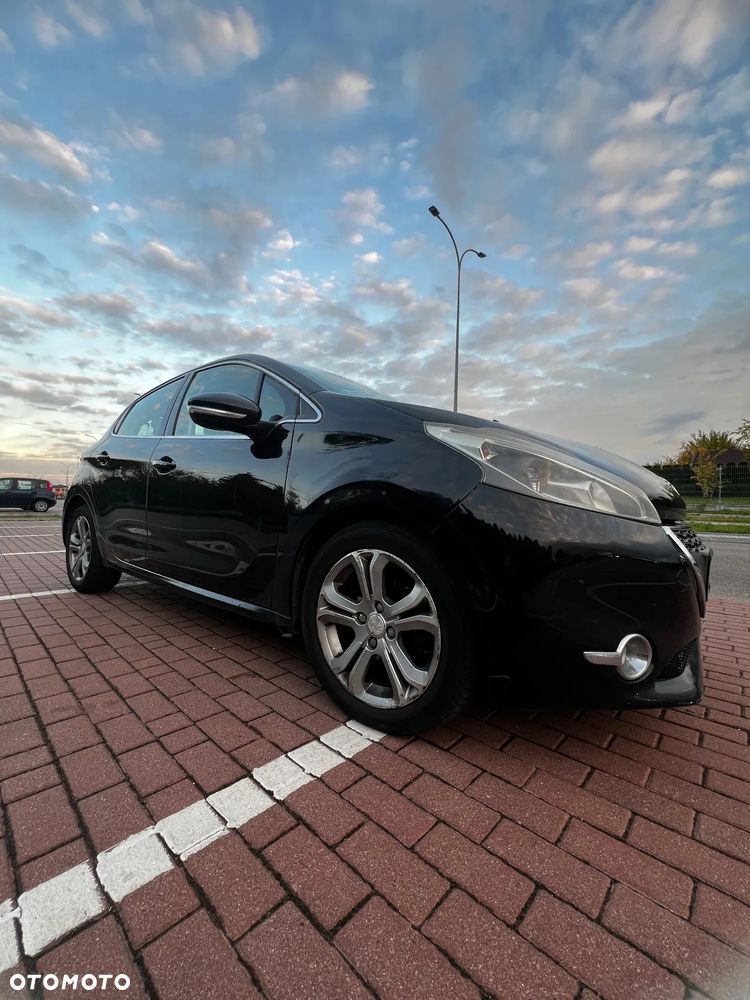 Peugeot 208 1.4 HDi Business Line - 14
