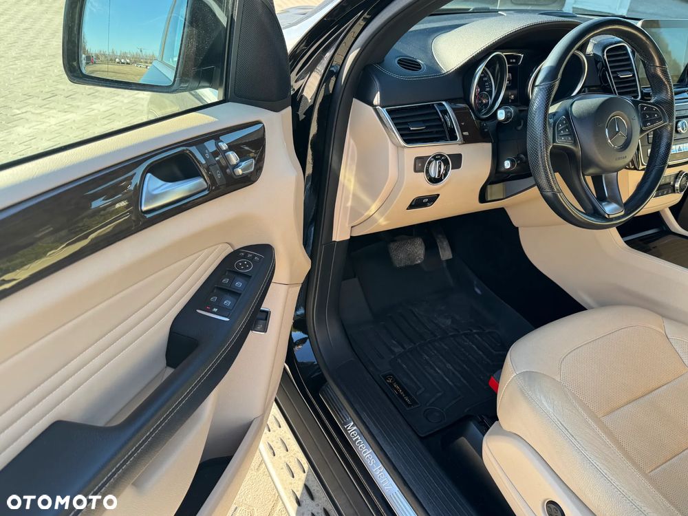 Mercedes-Benz GLE - 17