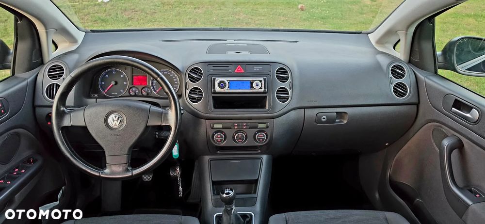 Volkswagen Golf 1.9 TDI DPF Trendline - 15