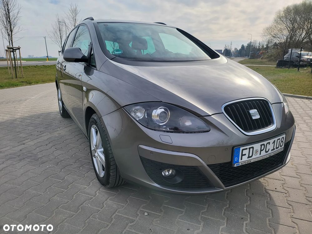 Seat Altea XL 1.6 TDI DPF CR DSG Style Copa - 1