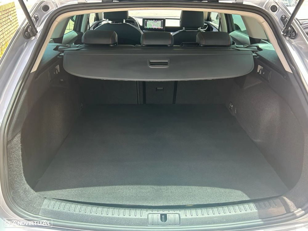SEAT Leon ST 1.4 e-Hybrid FR DSG - 8