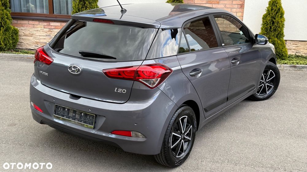 Hyundai i20 - 24