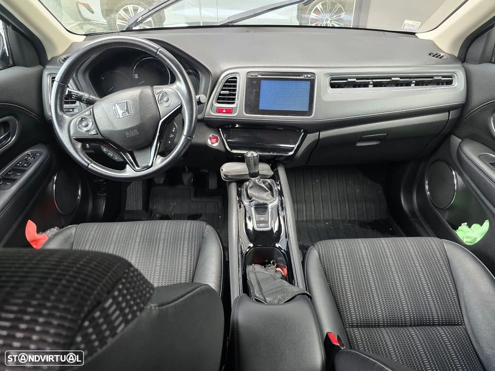 Honda HR-V 1.6 i-DTEC Executive - 17