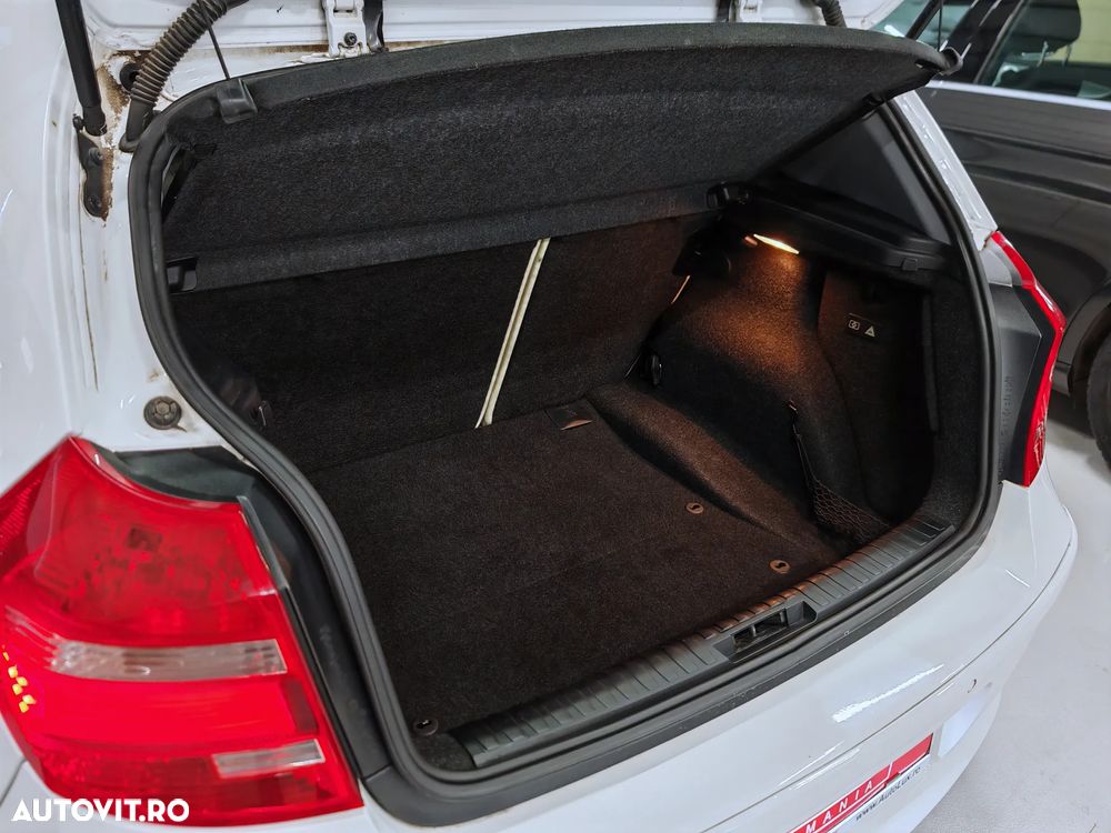 BMW Seria 1 116i - 21