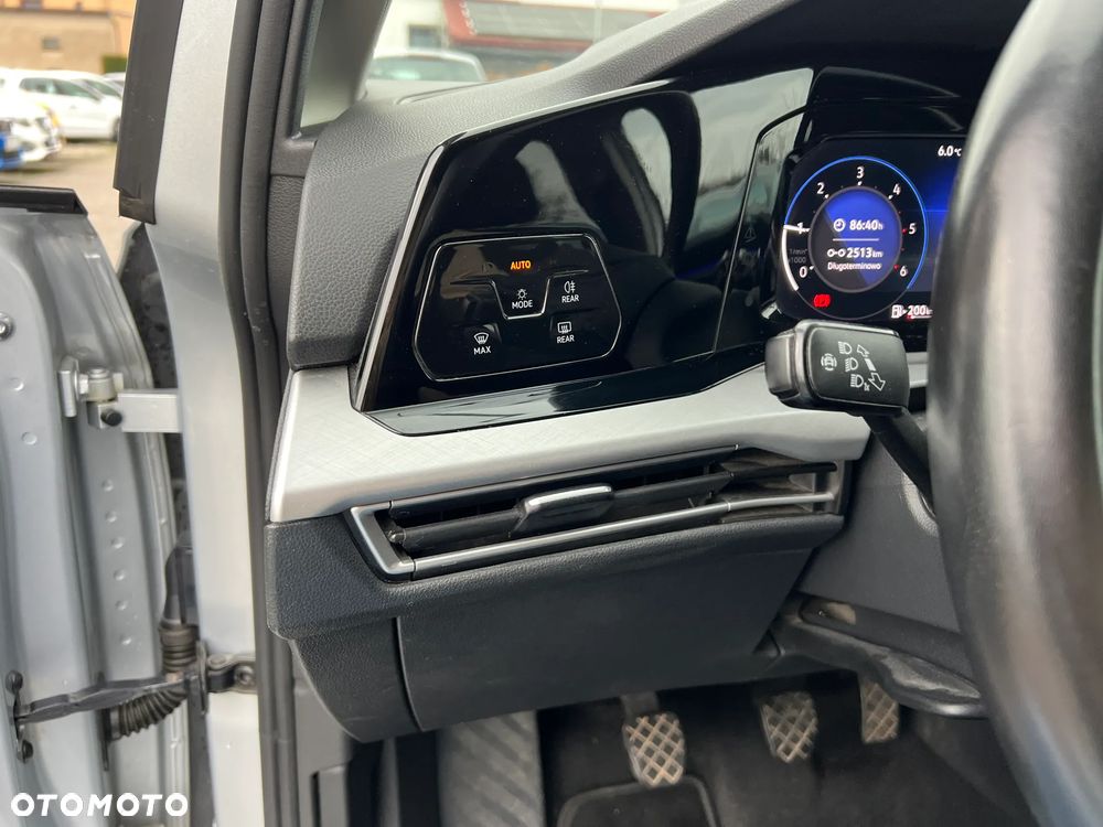 Volkswagen Golf - 19