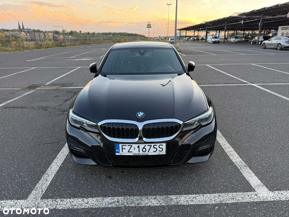 BMW Seria 3 2021 photo 4