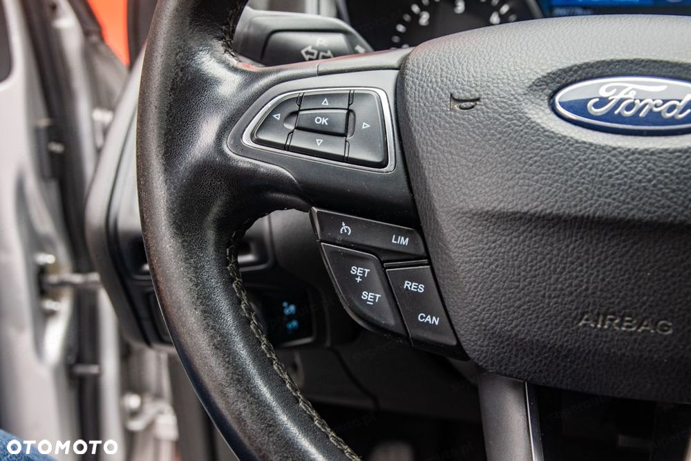 Ford Focus - 17