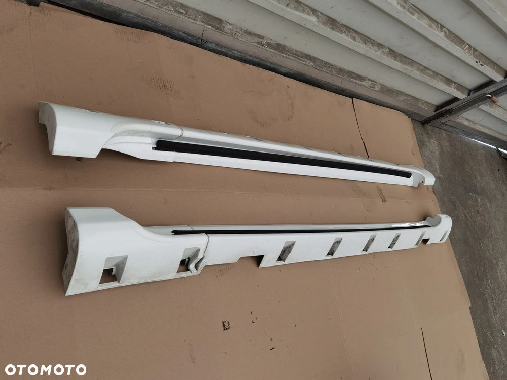 S-MAX MK2 LISTWA PROGOWA LEWA LUB PRAWA BIAŁA 5F KOMPLETNA - 2