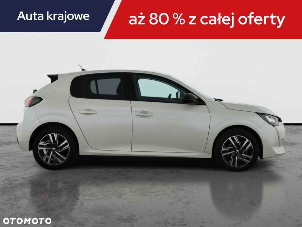 Peugeot 208 - 8