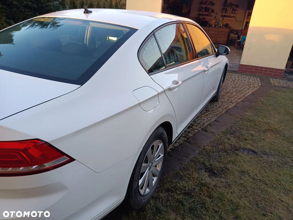 Volkswagen Passat 1.6 TDI BMT Comfortline - 6