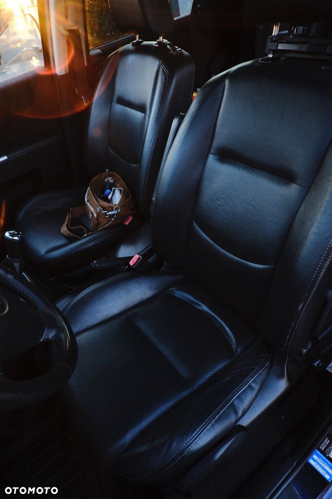 Mazda 5 2.0 Exclusive + - 18