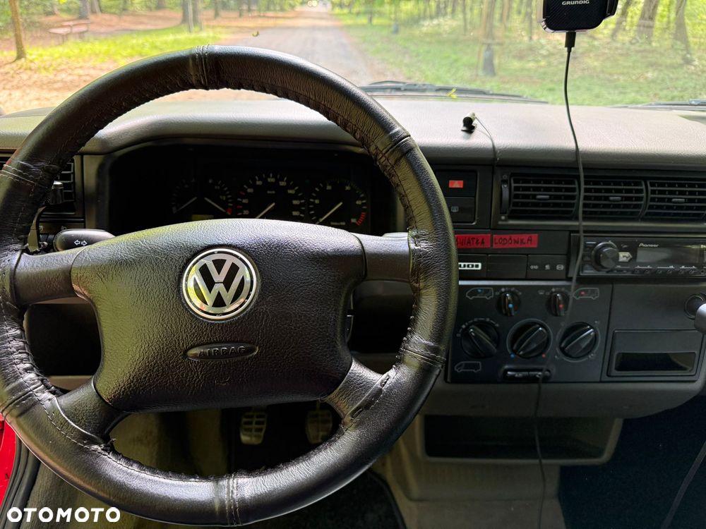Volkswagen Multivan - 9
