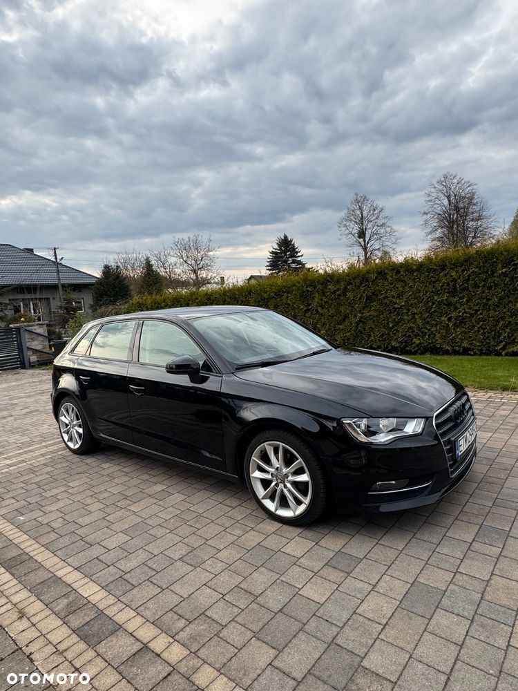 Audi A3 Sportback 2.0 TDI (clean diesel) Attraction - 1