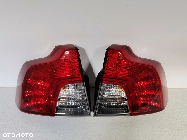Lampa Tył PRAWA VOLVO S40 Lift 07-12 Sedan EUR Oryginał
