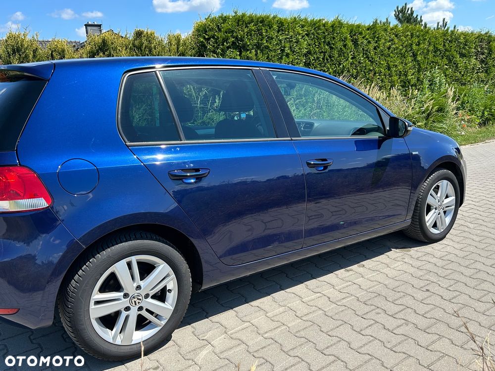Volkswagen Golf - 8