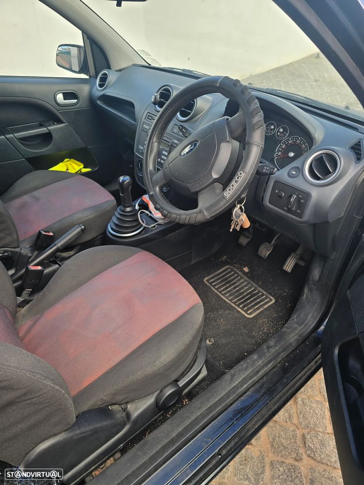 Ford Fiesta 1.25 Techno - 4
