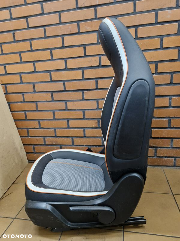 RENAULT TWINGO 3 III FOTEL KIEROWCY LEWY PRZÓD PRZEDNI EU - 7
