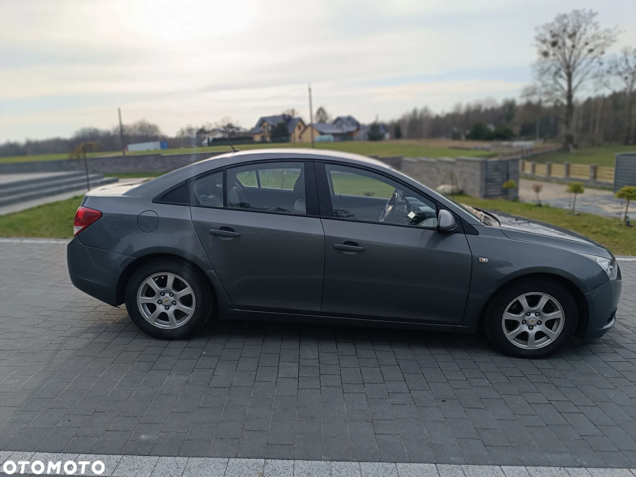 Chevrolet Cruze 2.0 D LT+ - 4