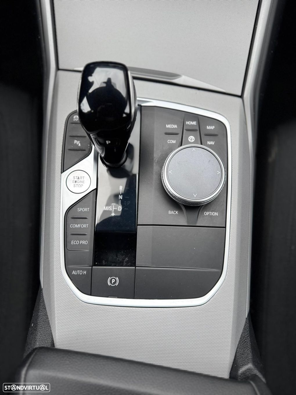 BMW 318 d Touring Line Sport Auto - 23