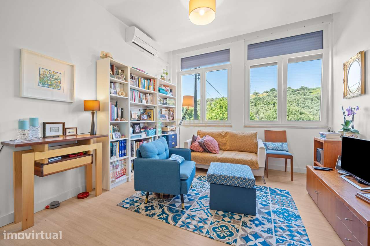Apartamento renovado com 2 Quartos - Grande imagem: 4/27