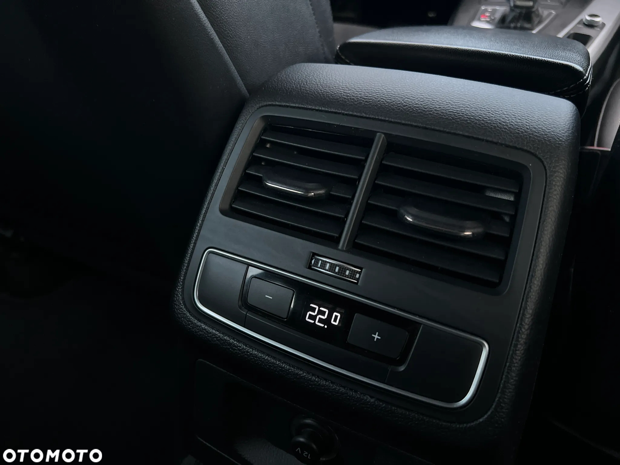 Audi A4 2.0 TDI Sport S tronic - 23