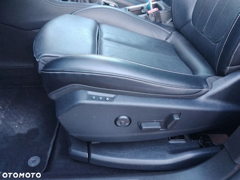 Opel Grandland X 1.2 T GPF Innovation S&S - 24