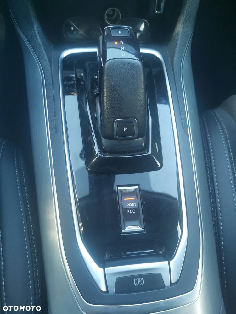 Peugeot 308 - 13