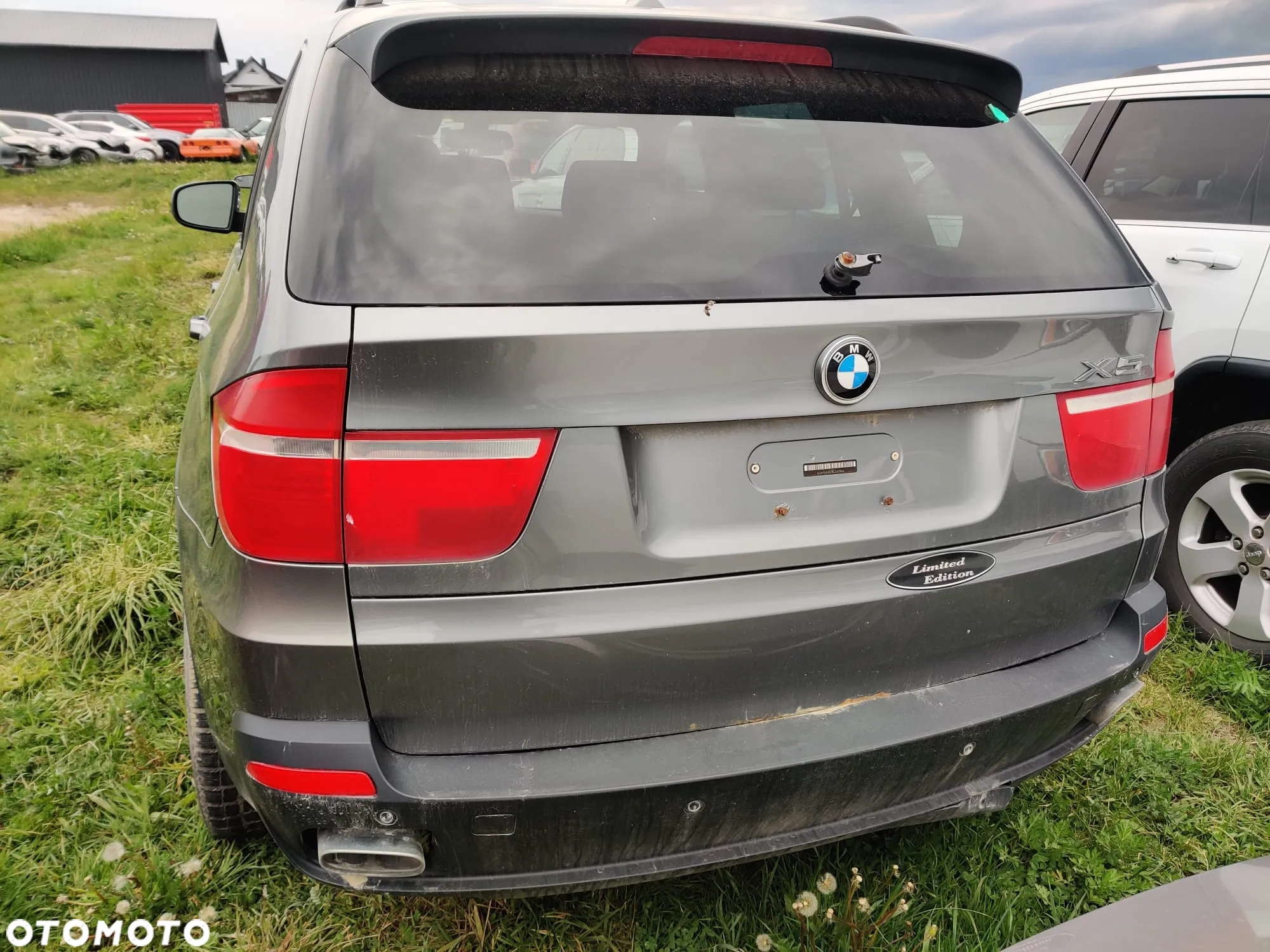 BMW X5 4.8i xDrive - 9