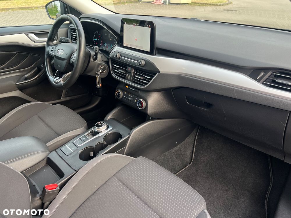 Ford Focus SW 1.0 EcoBoost Titanium - 33