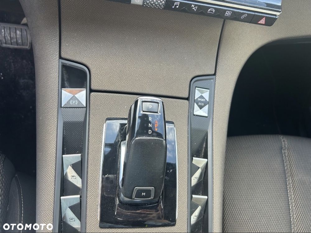 DS Automobiles DS 7 Crossback - 24