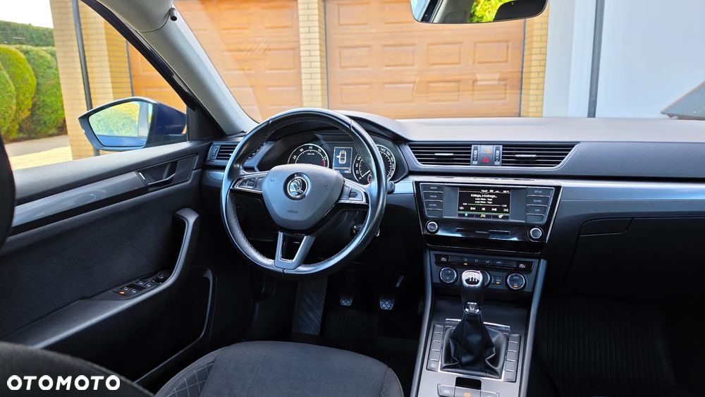 Skoda Superb 1.8 TSI Active - 25