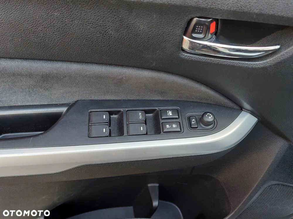 Suzuki Vitara 1.6 DDiS (4x2) Comfort - 17