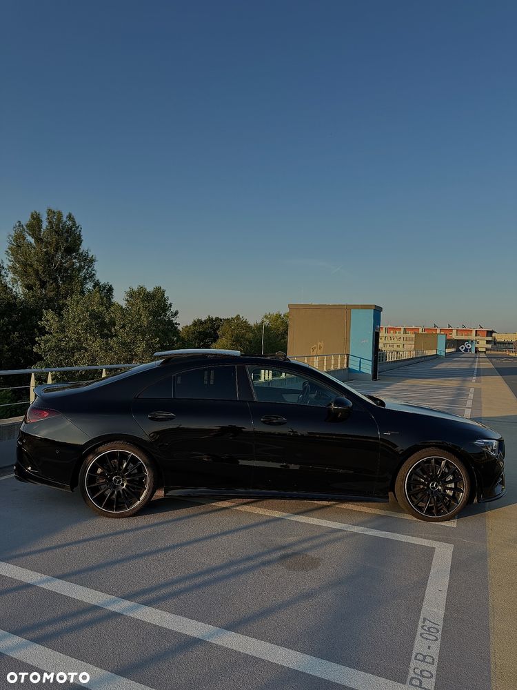 Mercedes-Benz CLA - 4