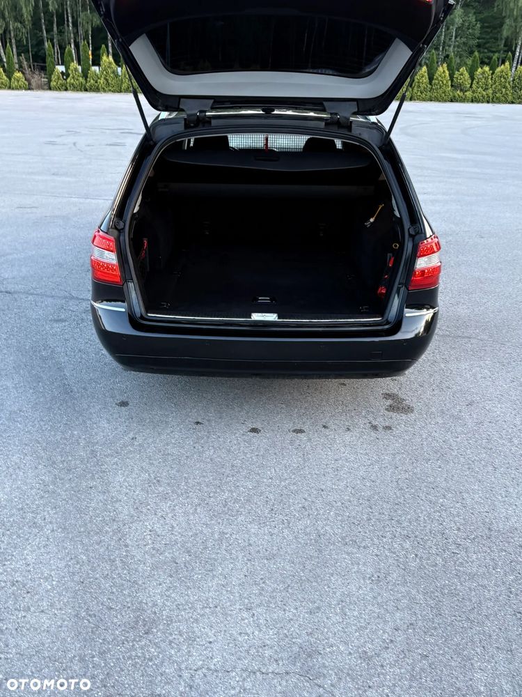 Mercedes-Benz Klasa E 250 CDI DPF BlueEFFICIENCY Automatik Elegance - 22
