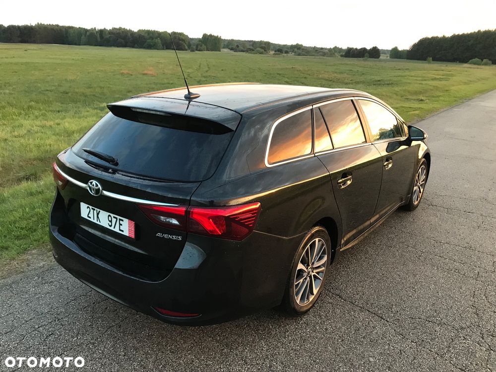 Toyota Avensis - 4
