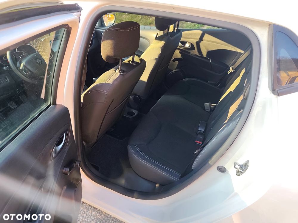 Renault Clio 1.5 dCi Energy Alize - 12